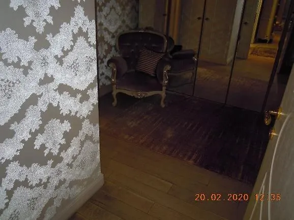 Lu Herastrau Апартаменти Бухарест